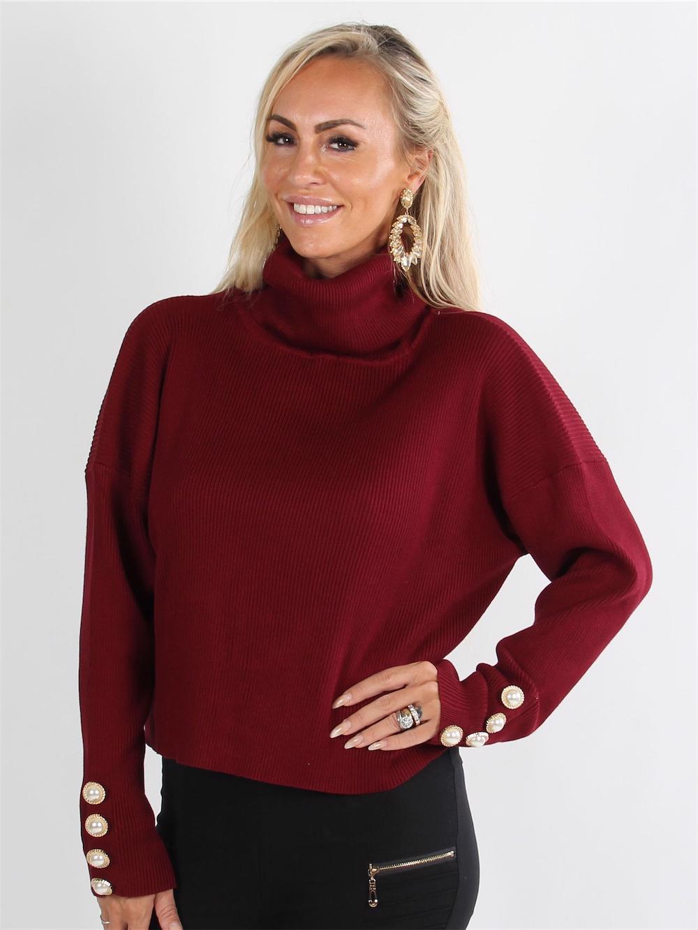 Dalencia - Sort kort strik med turtleneck og perleknapper på ærmet